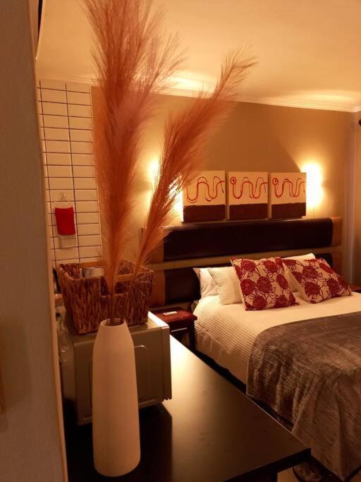 Best Overnight With Free Wifi. Modern & Private Bloemfontein Exterior foto