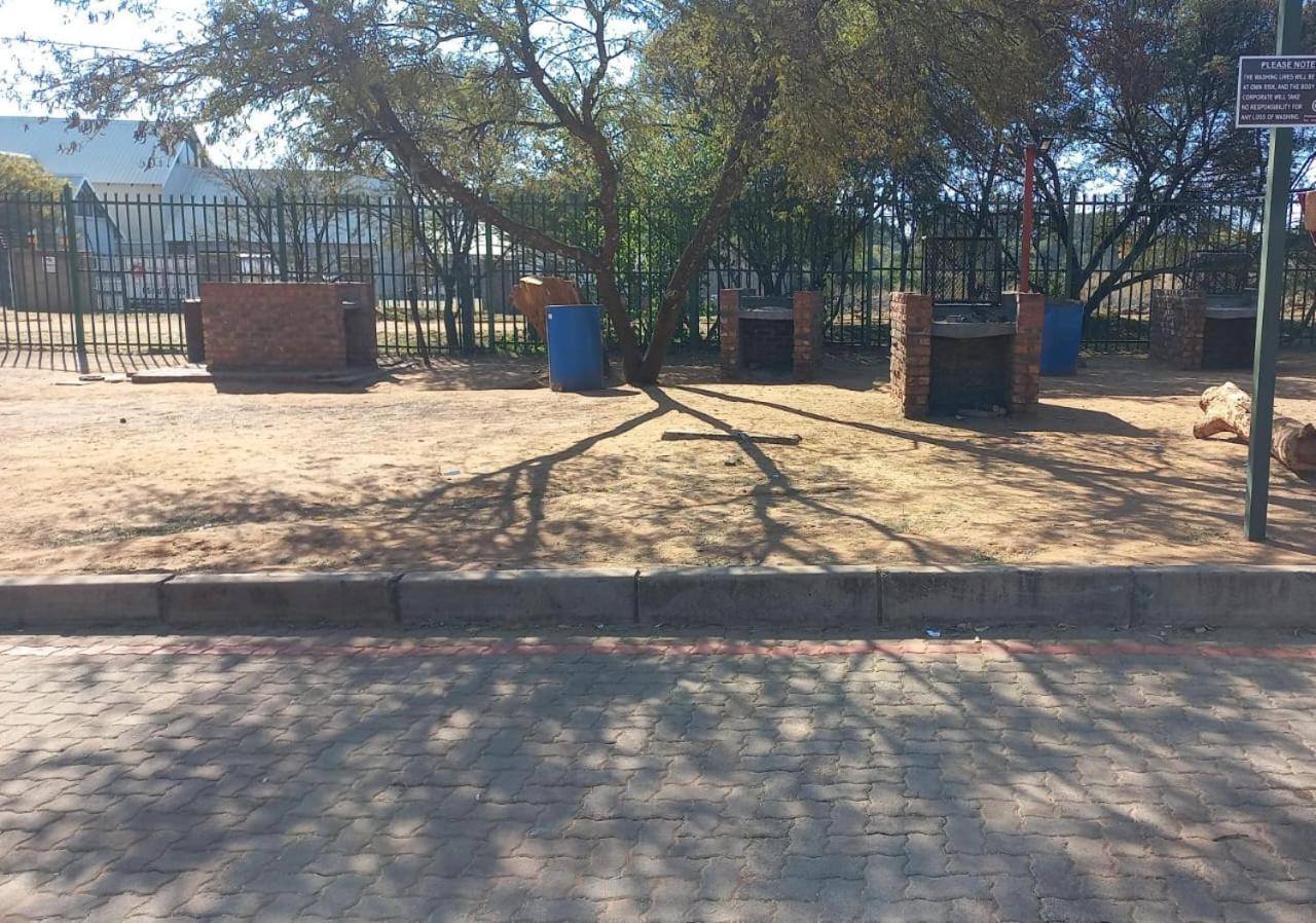 Best Overnight With Free Wifi. Modern & Private Bloemfontein Exterior foto